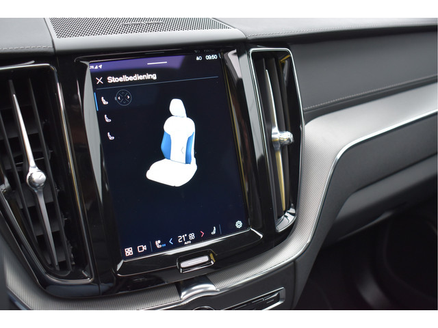 Volvo XC60 2.0 Recharge T8 AWD R-Design 455 Pk Pano Luchtvering Trekhaak Keyless Leder 21 Inch