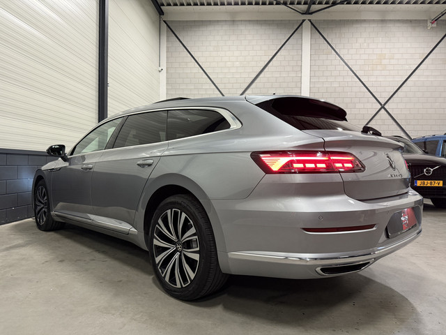 Volkswagen Arteon Shooting Brake 1.4 TSI eHybrid PANO TREKHAAK TWO-TONE LEER TREKHAAK 360CAMERA ACC 18MUSCAT CARPLAY STANDKACHEL SFEER VIRTUAL MA