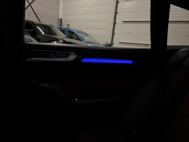 Volkswagen Arteon Shooting Brake 1.4 TSI eHybrid PANO TREKHAAK TWO-TONE LEER TREKHAAK 360CAMERA ACC 18MUSCAT CARPLAY STANDKACHEL SFEER VIRTUAL MA