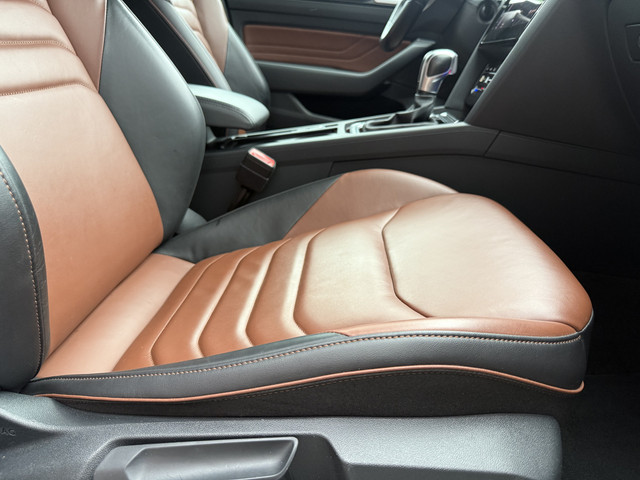 Volkswagen Arteon Shooting Brake 1.4 TSI eHybrid PANO TREKHAAK TWO-TONE LEER TREKHAAK 360CAMERA ACC 18MUSCAT CARPLAY STANDKACHEL SFEER VIRTUAL MA