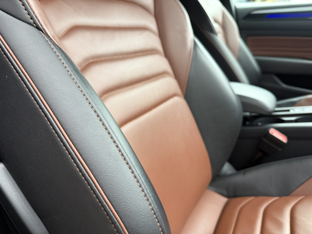 Volkswagen Arteon Shooting Brake 1.4 TSI eHybrid PANO TREKHAAK TWO-TONE LEER TREKHAAK 360CAMERA ACC 18MUSCAT CARPLAY STANDKACHEL SFEER VIRTUAL MA