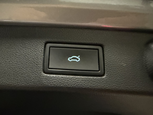 Volkswagen Arteon Shooting Brake 1.4 TSI eHybrid PANO TREKHAAK TWO-TONE LEER TREKHAAK 360CAMERA ACC 18MUSCAT CARPLAY STANDKACHEL SFEER VIRTUAL MA