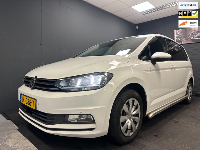 volkswagen-touran-2.0-tdi-scr-automaat-navi-parker-sen.-2016-nl-dsg-rijklaar