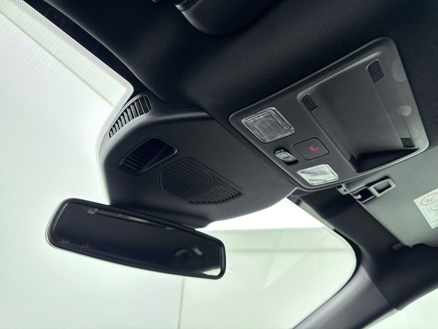 Ford Kuga 2.5 PHEV ST-Line | TREKHAAK AFNEEMBAAR | NAVI | CAMERA | APPLE CARPLAY & ANDROID AUTO | STUUR - & STOELVERWARMING |