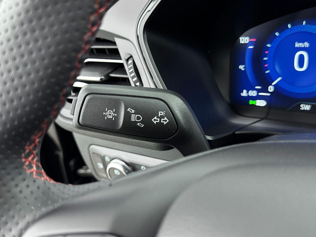 Ford Kuga 2.5 PHEV ST-Line | TREKHAAK AFNEEMBAAR | NAVI | CAMERA | APPLE CARPLAY & ANDROID AUTO | STUUR - & STOELVERWARMING |