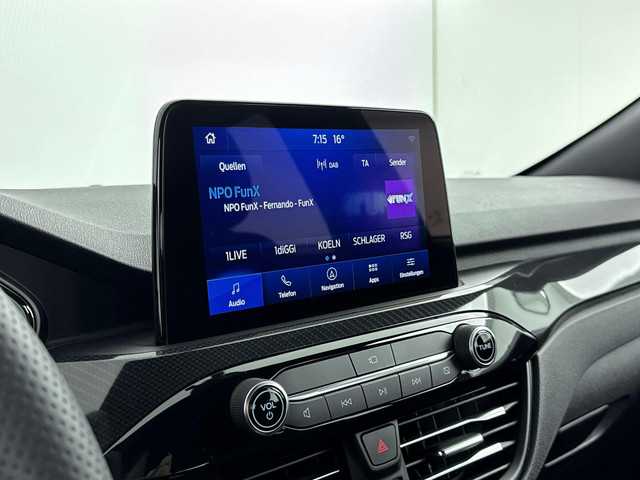 Ford Kuga 2.5 PHEV ST-Line | TREKHAAK AFNEEMBAAR | NAVI | CAMERA | APPLE CARPLAY & ANDROID AUTO | STUUR - & STOELVERWARMING |