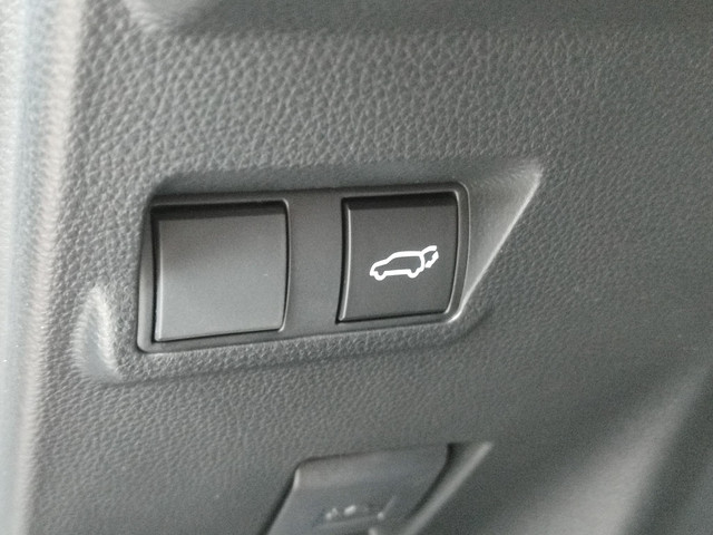 Toyota Corolla Cross Hybrid 180 GR SPORT PANODAK 19'' LM-VELGEN JBL-AUDIO NAVI CAMERA PARK-SENSOREN CLIMA BLIND SPOT STOELVERW APPLE ANDROID