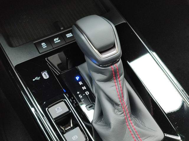 Toyota Corolla Cross Hybrid 180 GR SPORT PANODAK 19'' LM-VELGEN JBL-AUDIO NAVI CAMERA PARK-SENSOREN CLIMA BLIND SPOT STOELVERW APPLE ANDROID