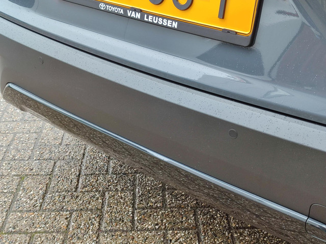 Toyota Corolla Cross Hybrid 180 GR SPORT PANODAK 19'' LM-VELGEN JBL-AUDIO NAVI CAMERA PARK-SENSOREN CLIMA BLIND SPOT STOELVERW APPLE ANDROID