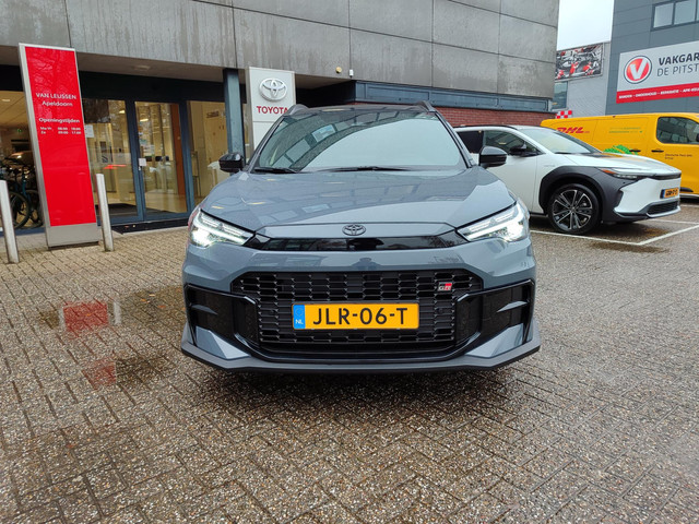 Toyota Corolla Cross Hybrid 180 GR SPORT PANODAK 19'' LM-VELGEN JBL-AUDIO NAVI CAMERA PARK-SENSOREN CLIMA BLIND SPOT STOELVERW APPLE ANDROID