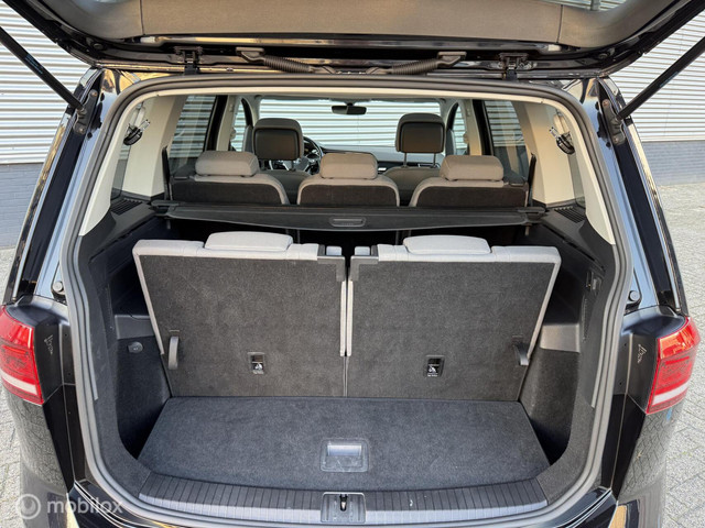 Volkswagen Touran 1.2 TSI Highline 7p PANORAMADAK, TOPSTAAT