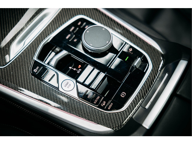 BMW X5 xDrive50e | Vossen | Carbon | Luchtvering | M-Performance | Trekhaak |
