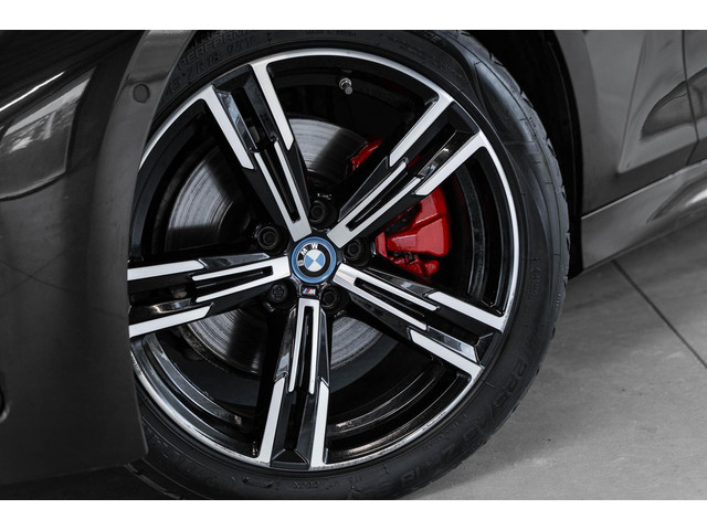 BMW 3 Serie 330e xDrive M Pano CarPlay 18' ACC Leder Camera