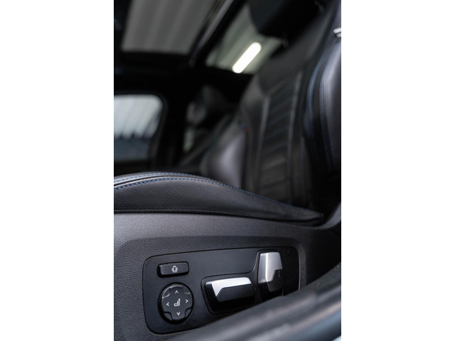 BMW 3 Serie 330e xDrive M Pano CarPlay 18' ACC Leder Camera