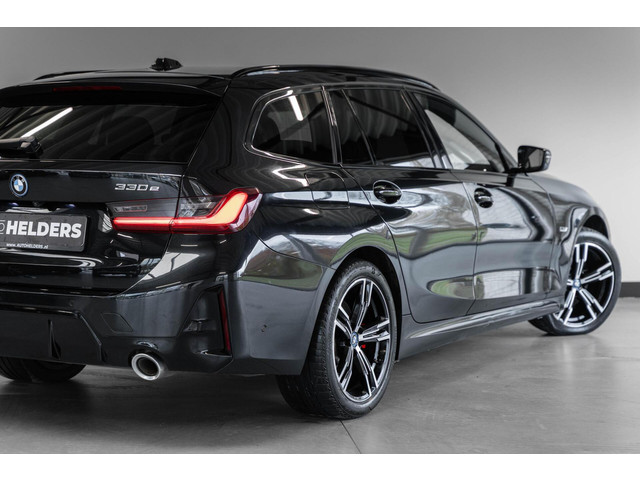 BMW 3 Serie 330e xDrive M Pano CarPlay 18' ACC Leder Camera