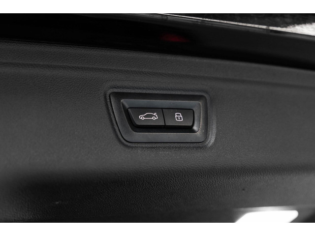 BMW 3 Serie 330e xDrive M Pano CarPlay 18' ACC Leder Camera