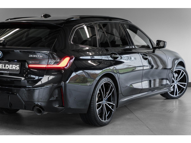 BMW 3 Serie 330e xDrive M 19' Pano ACC CarPlay Leder Camera