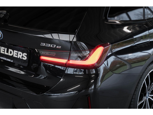 BMW 3 Serie 330e xDrive M 19' Pano ACC CarPlay Leder Camera