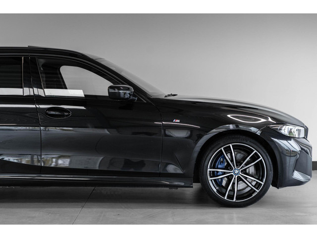 BMW 3 Serie 330e xDrive M 19' Pano ACC CarPlay Leder Camera