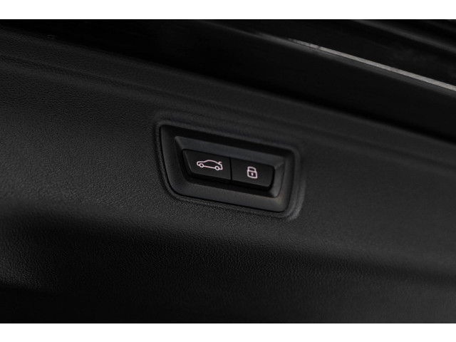 BMW 3 Serie 330e xDrive M 19' Pano ACC CarPlay Leder Camera