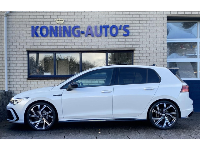 Volkswagen Golf 1.5 eTSI R-Line Virtual CP Pano IQ-light Sfeer Cam 19 Keyless