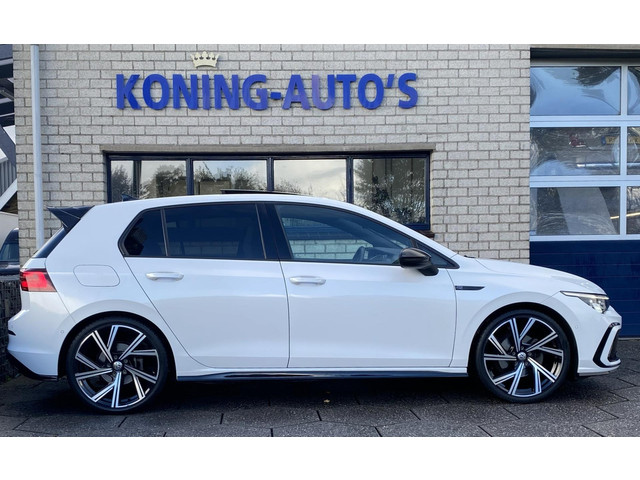 Volkswagen Golf 1.5 eTSI R-Line Virtual CP Pano IQ-light Sfeer Cam 19 Keyless