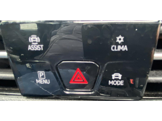 Volkswagen Golf 1.5 eTSI R-Line Virtual CP Pano IQ-light Sfeer Cam 19 Keyless