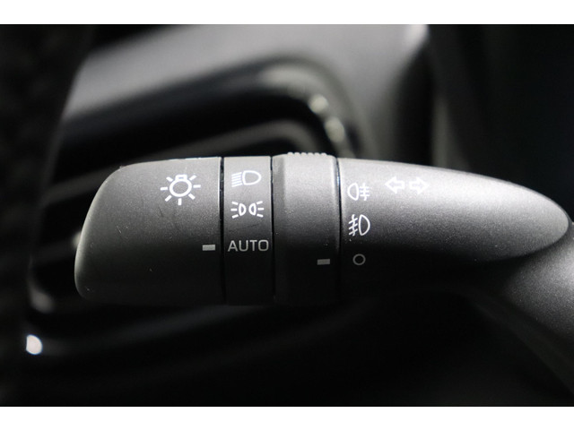 Toyota Yaris Cross 1.5 Hybrid 115 First Edition, Comfort Pack, Apple Carplay Android Auto,