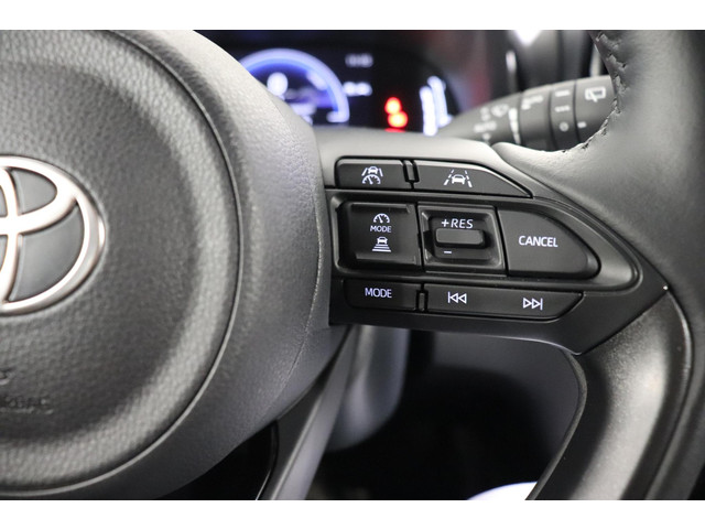 Toyota Yaris Cross 1.5 Hybrid 115 First Edition, Comfort Pack, Apple Carplay Android Auto,