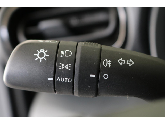 Toyota Yaris Cross 1.5 Hybrid Active, Parkeersensoren, Zwarte lichtmetalen velgen!