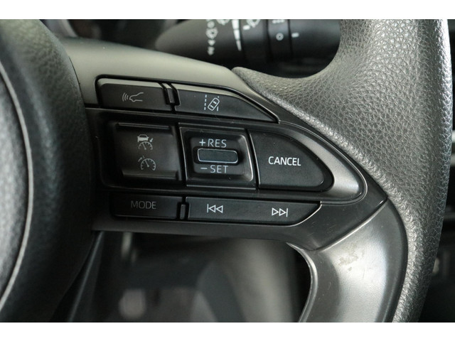 Toyota Yaris Cross 1.5 Hybrid Active, Parkeersensoren, Zwarte lichtmetalen velgen!