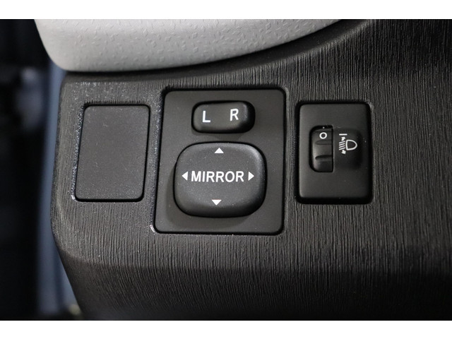 Toyota Yaris 1.5 Hybrid Aspiration, Dealer onderhouden, Climate & Cruise control, Parkeercamera!