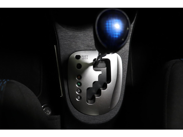 Toyota Yaris 1.5 Hybrid Aspiration, Dealer onderhouden, Climate & Cruise control, Parkeercamera!