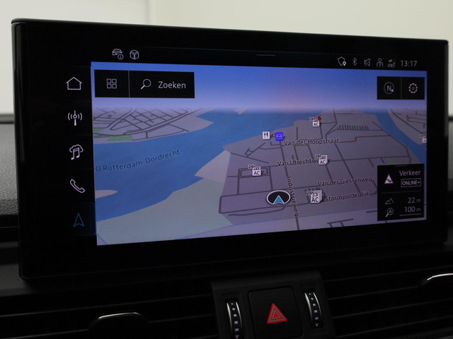 Audi Q5 55 TFSIe 270kW 367pk quattro S Line · Panoramadak · Leder · Trekhaak · 360 gr. Camera · Apple Android Car Play · Adaptive Cruise