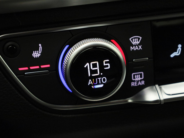 Audi Q5 55 TFSIe 270kW 367pk quattro S Line · Panoramadak · Leder · Trekhaak · 360 gr. Camera · Apple Android Car Play · Adaptive Cruise