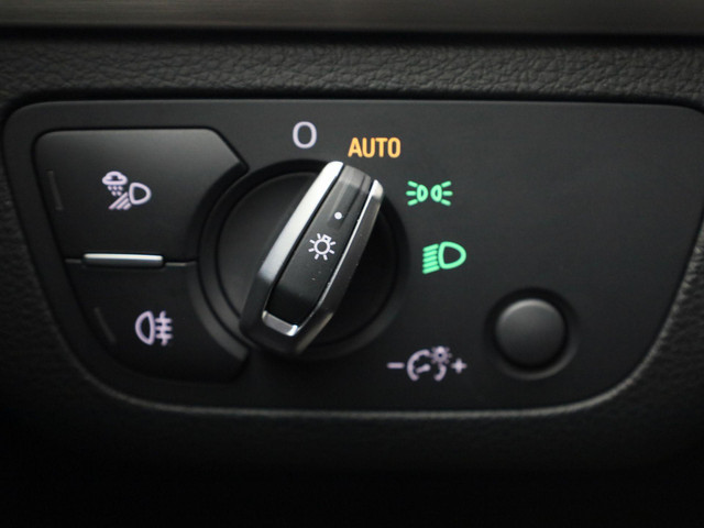 Audi Q5 55 TFSIe 270kW 367pk quattro S Line · Panoramadak · Leder · Trekhaak · 360 gr. Camera · Apple Android Car Play · Adaptive Cruise