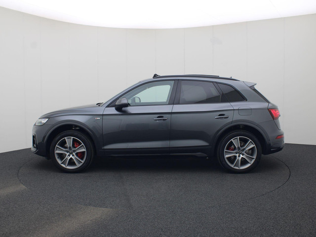 Audi Q5 55 TFSIe 270kW 367pk quattro S Line · Panoramadak · Leder · Trekhaak · 360 gr. Camera · Apple Android Car Play · Adaptive Cruise
