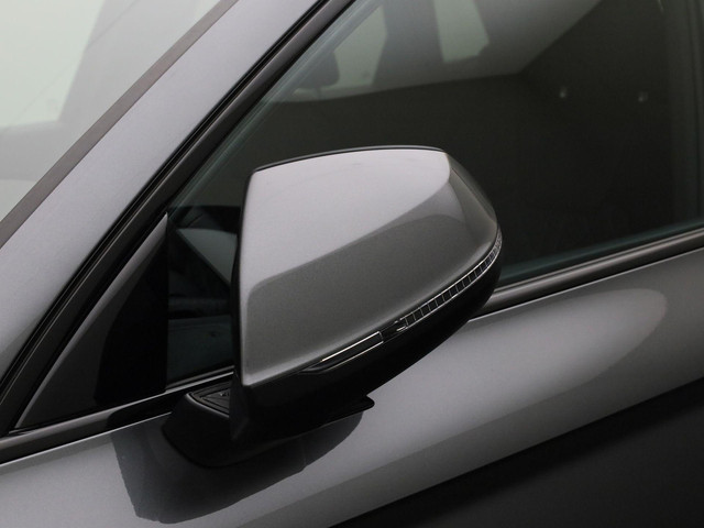 Audi Q5 55 TFSIe 270kW 367pk quattro S Line · Panoramadak · Leder · Trekhaak · 360 gr. Camera · Apple Android Car Play · Adaptive Cruise