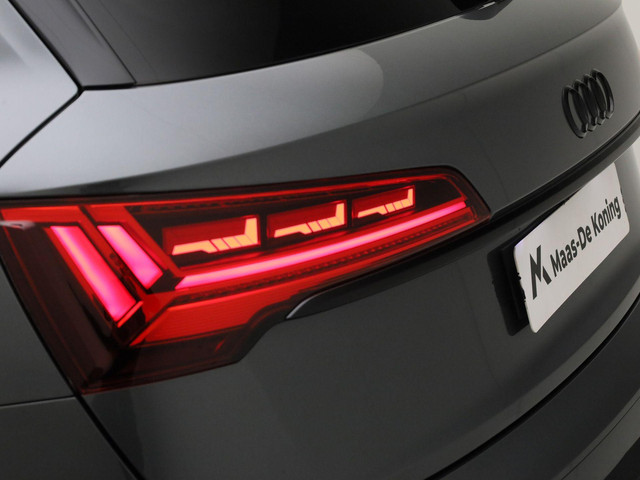 Audi Q5 55 TFSIe 270kW 367pk quattro S Line · Panoramadak · Leder · Trekhaak · 360 gr. Camera · Apple Android Car Play · Adaptive Cruise