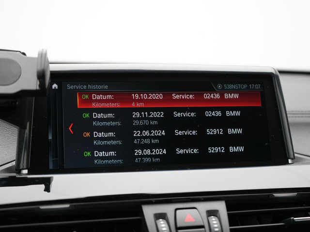 BMW X1 xDrive25e Sportline Plug In Hybrid 221pk Dealer O.H. PHEV | Trekhaak | Camera | Sfeerverlichting | Keyless | Sportstoelen Verwar