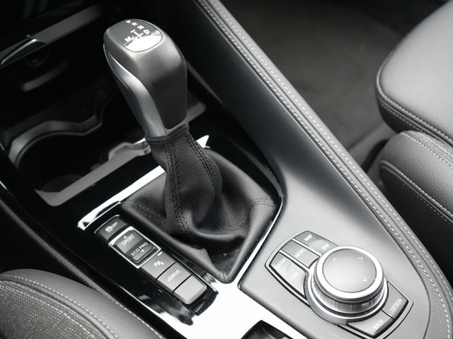 BMW X1 xDrive25e Sportline Plug In Hybrid 221pk Dealer O.H. PHEV | Trekhaak | Camera | Sfeerverlichting | Keyless | Sportstoelen Verwar