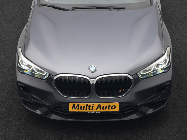 BMW X1 xDrive25e Sportline Plug In Hybrid 221pk Dealer O.H. PHEV | Trekhaak | Camera | Sfeerverlichting | Keyless | Sportstoelen Verwar