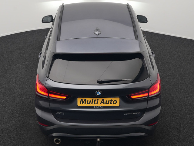 BMW X1 xDrive25e Sportline Plug In Hybrid 221pk Dealer O.H. PHEV | Trekhaak | Camera | Sfeerverlichting | Keyless | Sportstoelen Verwar