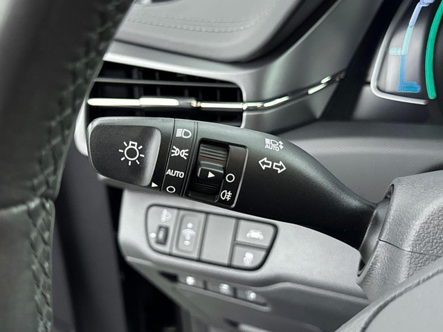 Hyundai IONIQ 1.6 GDi PHEV Comfort | Stoel + stuurverwarming | Navigatie | Camera | Adaptive cruise |