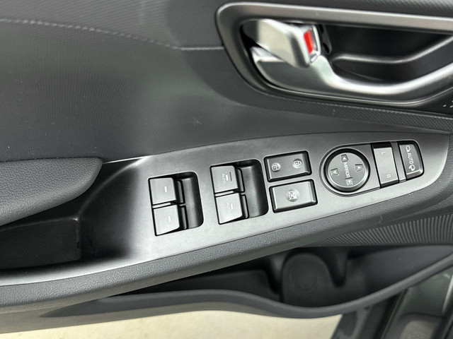 Hyundai IONIQ 1.6 GDi PHEV Comfort | Stoel + stuurverwarming | Navigatie | Camera | Adaptive cruise |