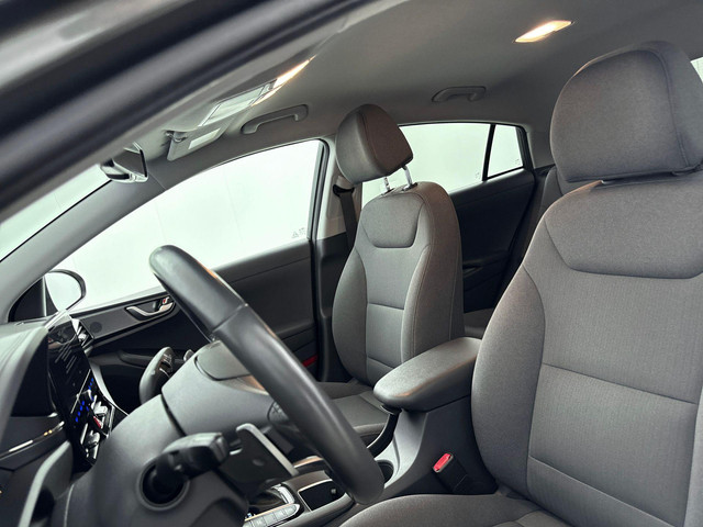 Hyundai IONIQ 1.6 GDi PHEV Comfort | Stoel + stuurverwarming | Navigatie | Camera | Adaptive cruise |