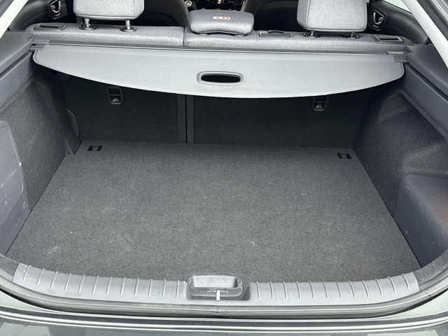 Hyundai IONIQ 1.6 GDi PHEV Comfort | Stoel + stuurverwarming | Navigatie | Camera | Adaptive cruise |