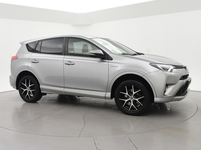 Toyota RAV4 2.5 HYBRID AWD 4WD AUT. DYNAMIC + TREKHAAK 1650 KG | ADAPTIVE CRUISE | CAMERA | STOELVERW. | 18 INCH