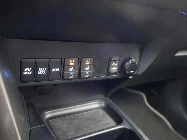 Toyota RAV4 2.5 HYBRID AWD 4WD AUT. DYNAMIC + TREKHAAK 1650 KG | ADAPTIVE CRUISE | CAMERA | STOELVERW. | 18 INCH