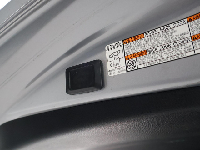 Toyota RAV4 2.5 HYBRID AWD 4WD AUT. DYNAMIC + TREKHAAK 1650 KG | ADAPTIVE CRUISE | CAMERA | STOELVERW. | 18 INCH